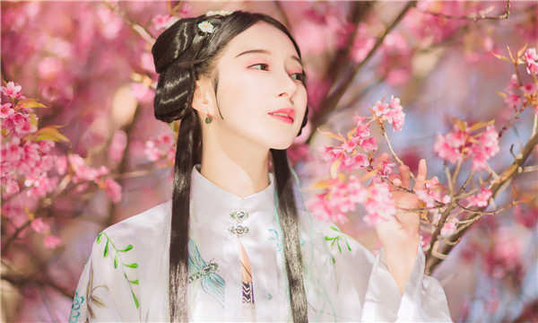拜城供卵试管婴儿：助您实现家庭梦想的科学方案